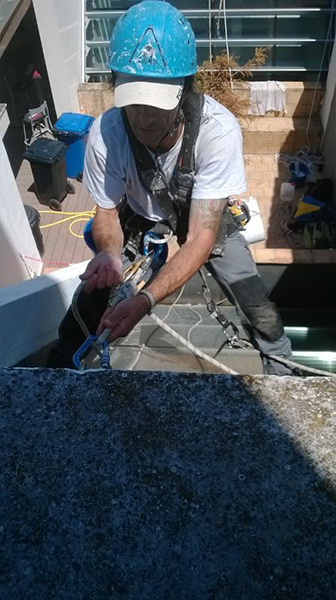 limpieza altura de edificios acristalados