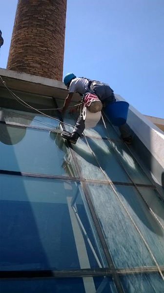 limpieza cristales en altura palma activa