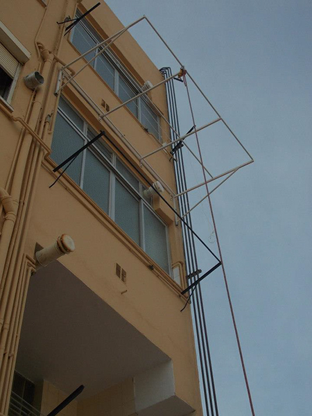 Instalación estructura en fachada