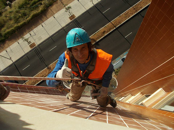 tapar juntas baldosas